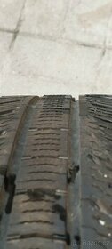 zimní pneumatiky 215 / 65 / R16 2 kusy