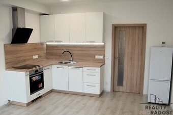 Pronájem novostavby bytu 1+kk s balkonem v centru Olomouce,