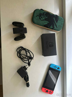 Nintendo Switch + 64GB SD karta