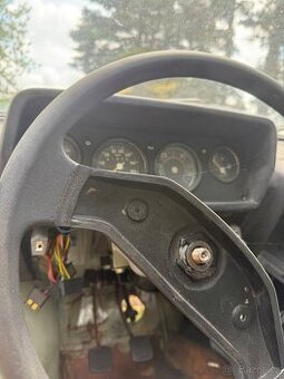 Prodám náhradní díly Škoda 120L