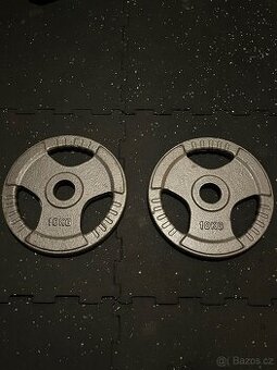 Olympijské kotouče 2×10 kg – litina, 50 mm, TOP stav