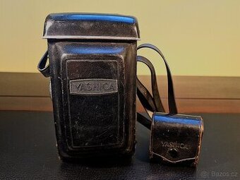 Yashica-D prémiový analógový fotoaparát zo 60-tich rokov