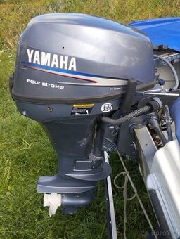 Yamaha 9.9 závěsný lodní motor