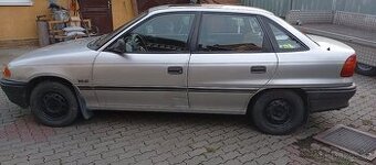 OPEL ASTRA1.6I GLS 1994 funkční vůz125000km SEDAN stř.metal.