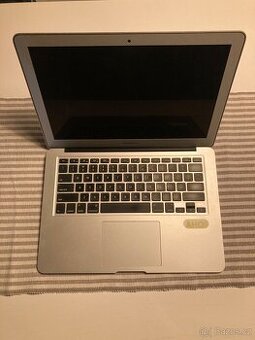 Macbook Air 13, r. 2017