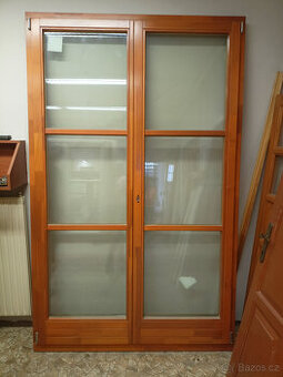 dřevěné balkónové okno/dveře EURO 68