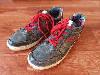 Dívčí botasky, tenisky vel. 37 - 38