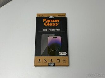 PanzerGlass Classic Fit – iPhone 14 Pro Max
