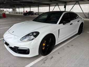 Porsche Panamera 4S 971 4.0D V8