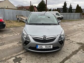 Opel Zafira Tourer 2.0 CDTi (121 kW) – 7 míst, skvělá výbava