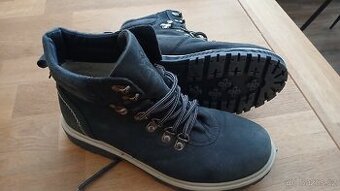 Kožené boty Lasocki vel. 37 s kožíškem (téměř nenošené)