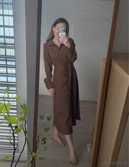 Krásné dlouhé šaty kabát kabátek šatičky