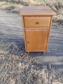 Ikea noční stolek Leksvik