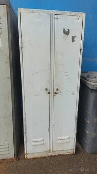 Šatní skříň