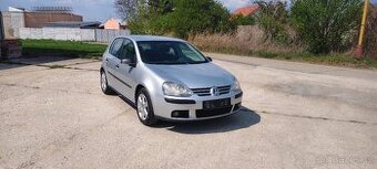 Volkswagen Golf 5 benzin 1.4