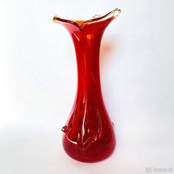 Velká váza 32 cm, červené hutní sklo s bublinkami