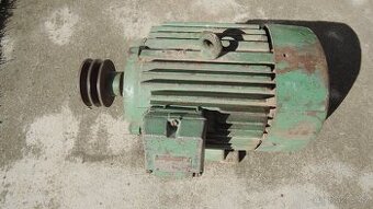 Elektromotor patkový
