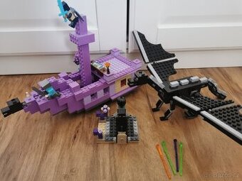Lego Minecraft Drak z Enderu a loď z Endu