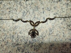 Starožitný náhrdelník s českým granátem - 1