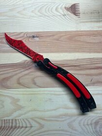 Replika nože Butterfly Crimson Web (Counter-Strike)