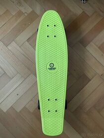Zelený skateboard