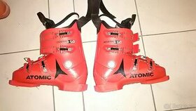 Použité dětské lyžařské boty Atomic 24 cm 38 EU.