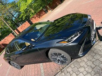 prakticky nový lexus es300h ve špičkové výbavě, cena bez dph
