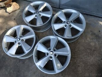 Originální alu kola Škoda Octavia 3 RS