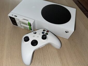 Xbox series S 512gb záruka 01/28