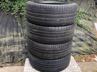 235/45r20