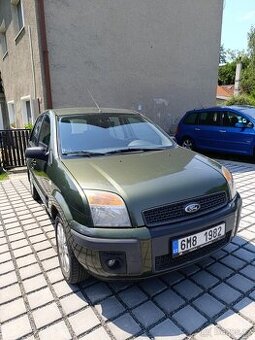 Ford Fusion 1.4i 59kw Klima,tažne,posilovač r.v 2007