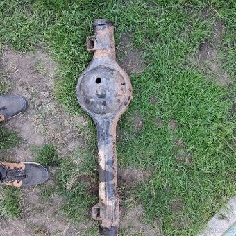 Prodám těleso nápravy aro m 461
