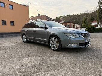 Škoda Superb 3.6 fsi V6 191kW DSG 4x4 – plná výbava