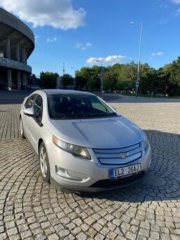 Chevrolet Volt 2011 – úsporný plug-in hybrid s tichým chodem