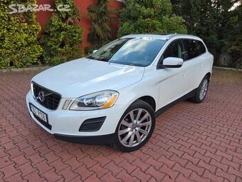 Volvo XC60 2.4 D5 Summum,2013,tažné,kamera,xenon, automat