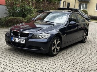 BMW 320i E90 110kW Sedan Aut. klima Šíbr 6st. Manuál Navi