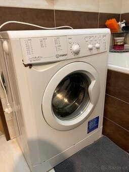 Pračka Indesit 5 kg