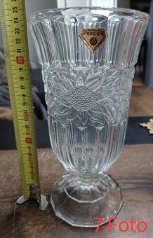 Krásná skleněná váza