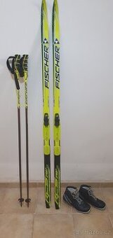 Dětský běžecký komplet (lyže a hůlky Fischer, boty Alpina)
