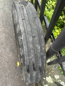 Prodám originál plášt na ZETOR25-5,50-16