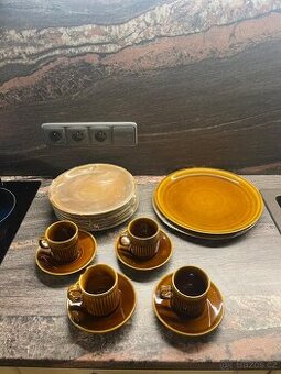 Talíře a hrnečky Kera Vital