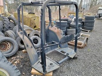 Kabina, rám kabiny traktor JOHN DEERE 6150M