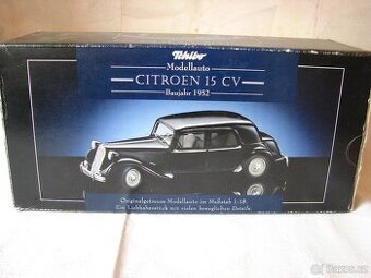 1:18 MAISTO - Citroen 15 CV (1952) černá