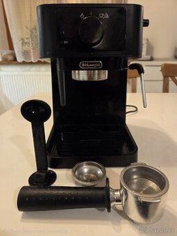 De'Longhi EC230.BK – pákový kávovar, kompletní