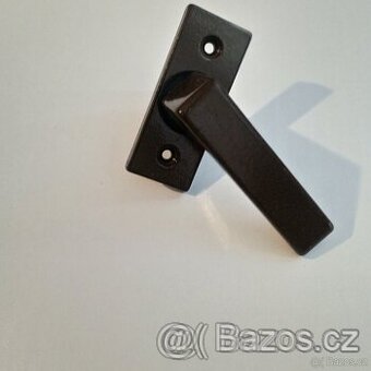 Prodám okenní olivy a 1/2olivy