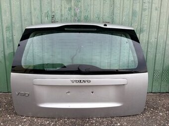 Dveře kufru Volvo v50
