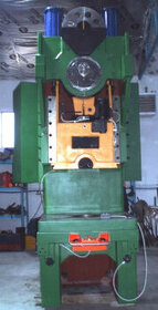 Lis výstředníkový LEK 250