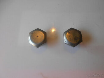 VRCHNÍ MATKY TRUBEK NA DUBY prodám