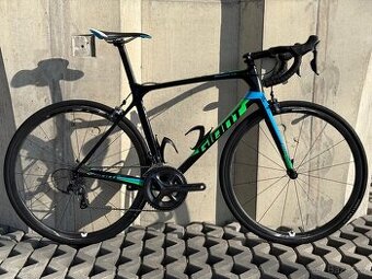 Silniční kolo Giant TCR Advanced Pro 1 (2016) – 7,2 kg