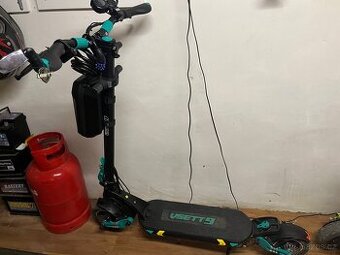 Rlektrokoloběžka Vsett9